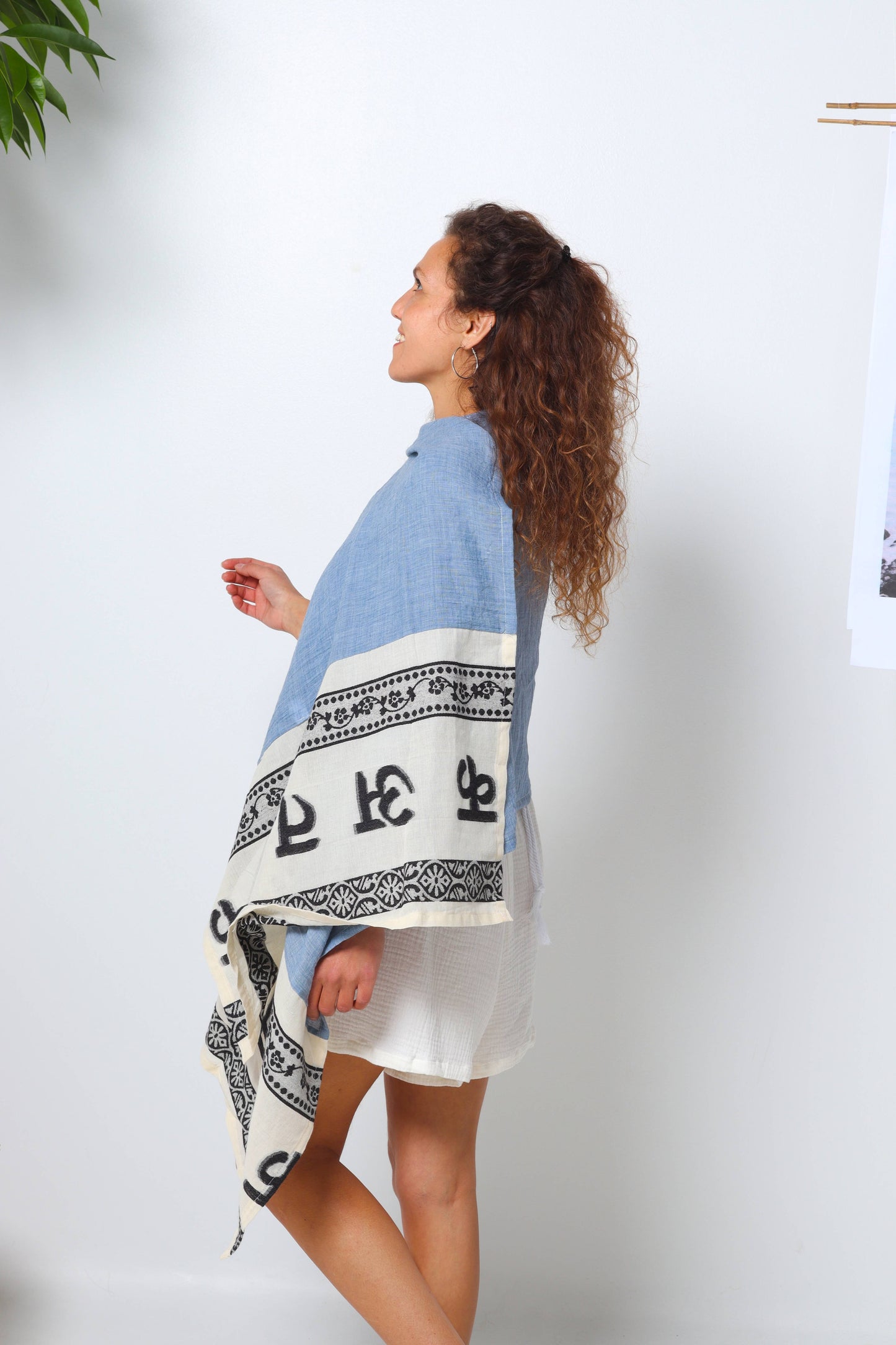 Blue Breeze - The Summer Shawl