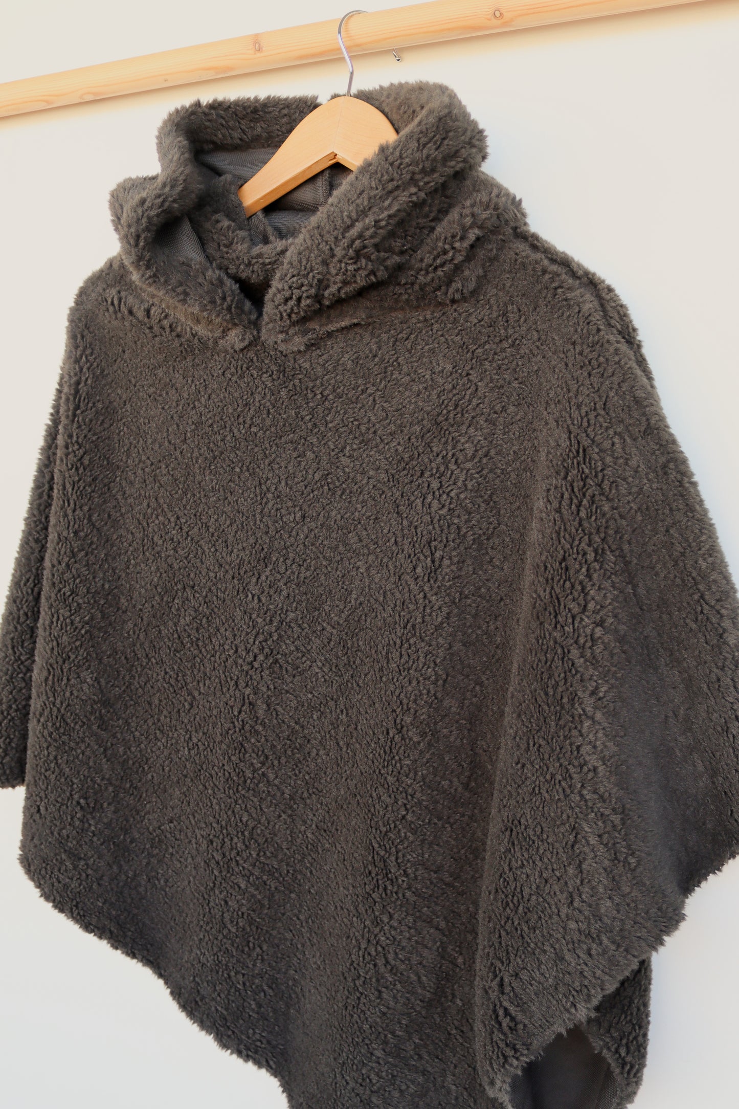 Women's Poncho - Black Magic