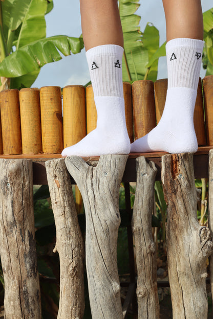 The 4 Elements Socks – White Athletic Cotton Socks