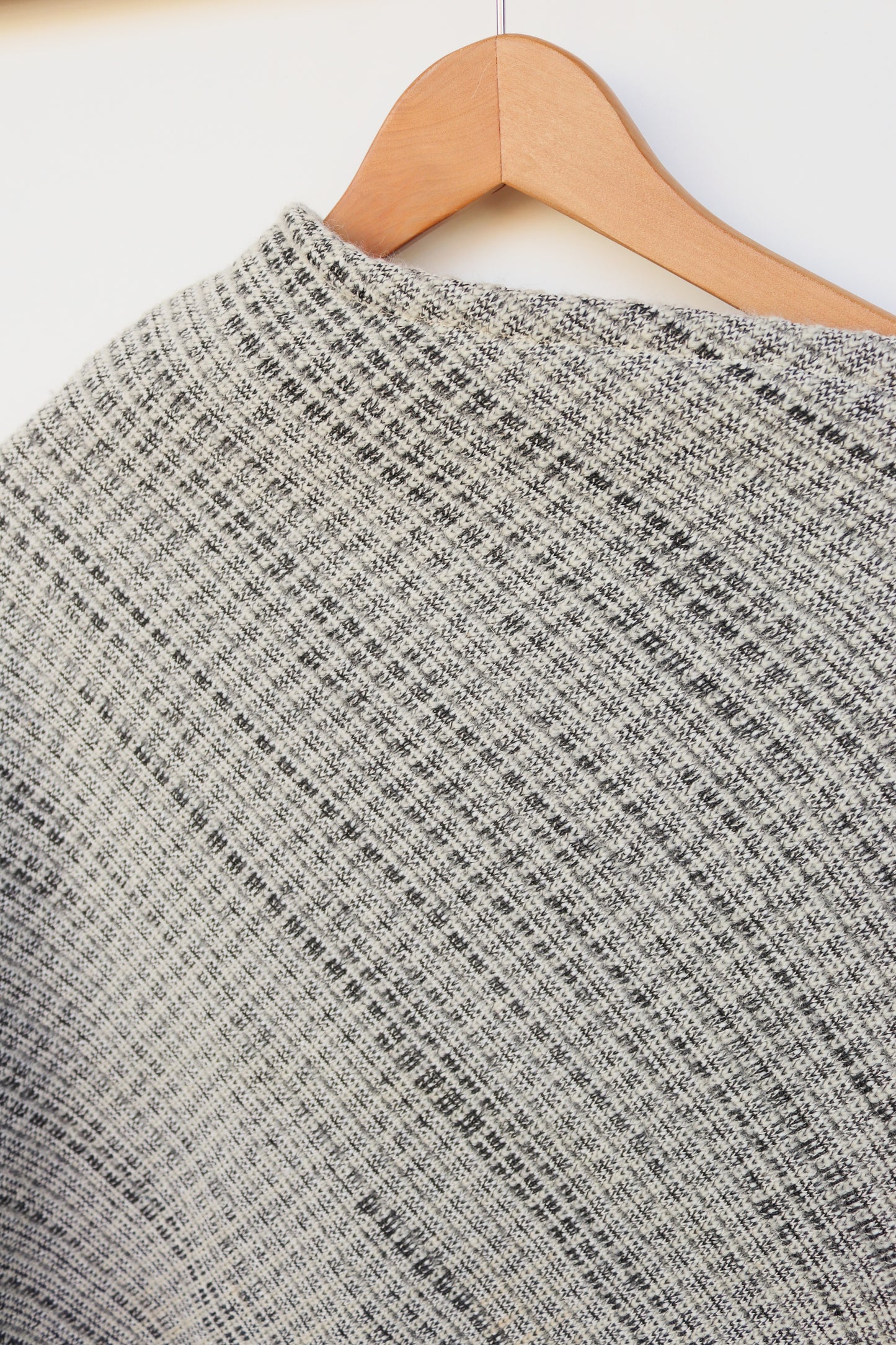 Women's Poncho - Cozy Elegance