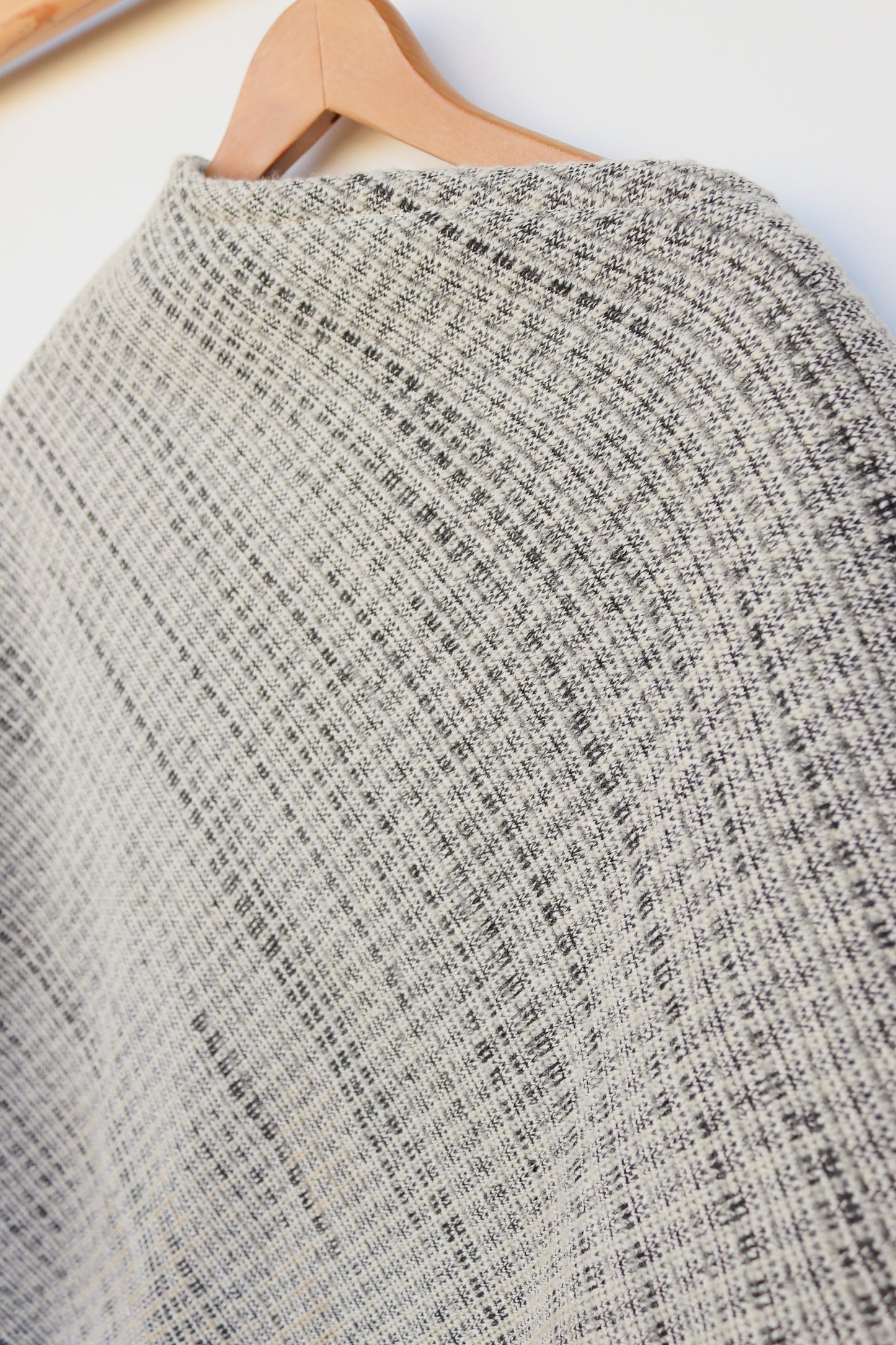 Women's Poncho - Cozy Elegance