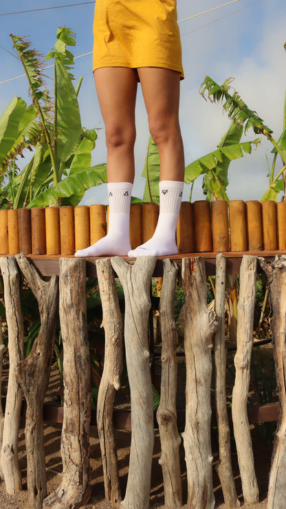 The 4 Elements Socks – White Athletic Cotton Socks