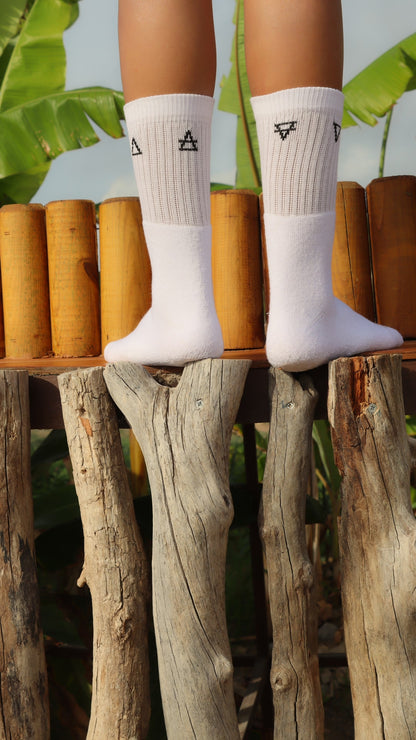 The 4 Elements Socks – White Athletic Cotton Socks