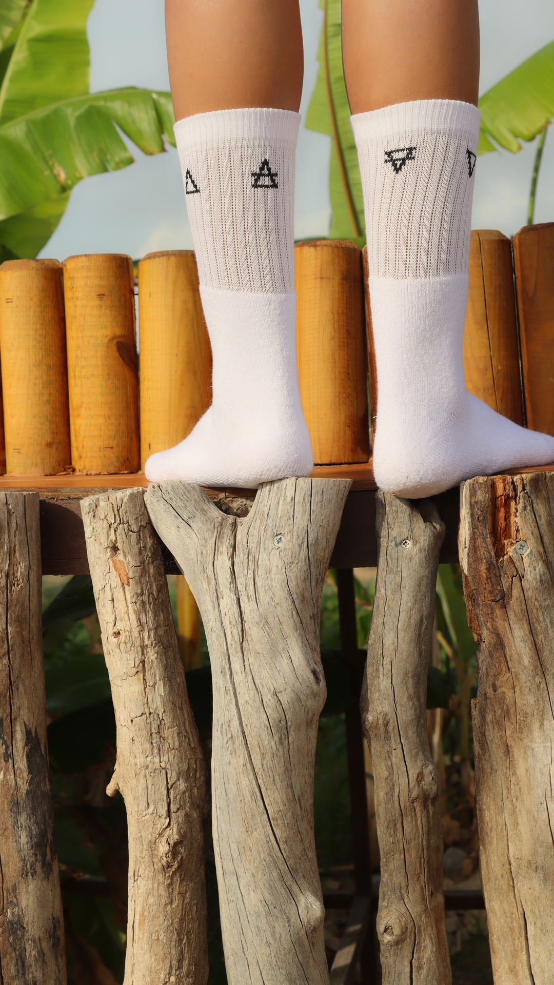 The 4 Elements Socks – White Athletic Cotton Socks